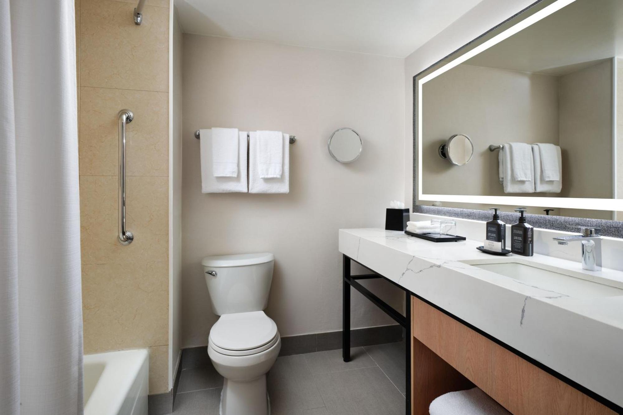 Sheraton Ontario Airport Hotel Ngoại thất bức ảnh